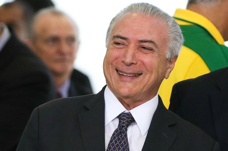 Presidente em exerc&iacute;cio destacou conduta c&iacute;vica da Casa 