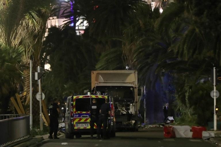 Motorista foi abatido pela pol&iacute;cia ap&oacute;s atropelar multid&atilde;o e descer atirando do ve&iacute;culo