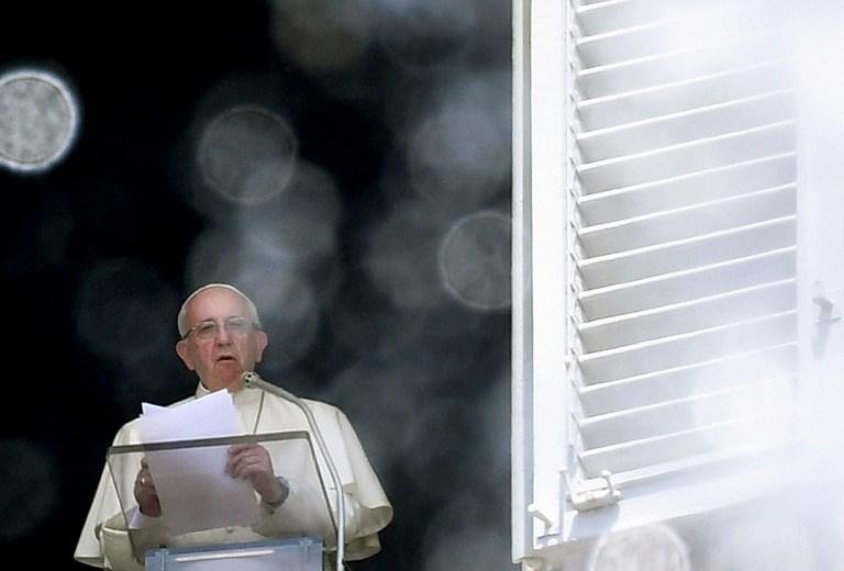Papa lamenta ataque em Nice e condena "viol&ecirc;ncia cega"