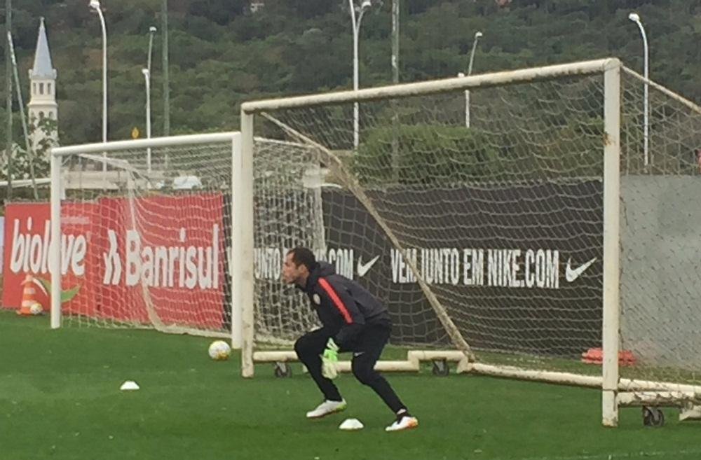 Marcelo Lomba treina pela primeira vez com Inter