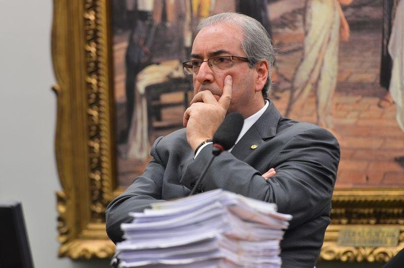 Advogados da petrol&iacute;fera alegam que deputado "enriqueceu ilegalmente" as custas da empresa