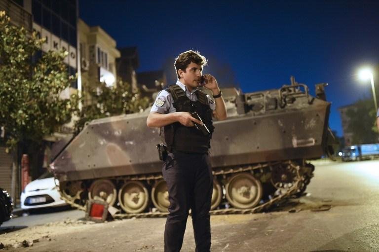 Golpe militar foi controlado na Turquia