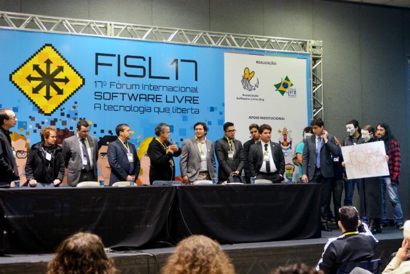 Ministro do Trabalho apresentou programa que auxilia na capacita&ccedil;&atilde;o para mercado de trabalho