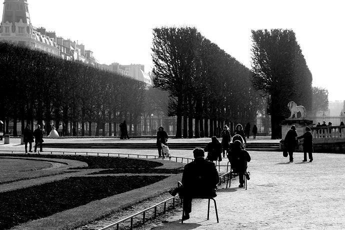 As ruas de Paris em fotografias de Paulo Mello