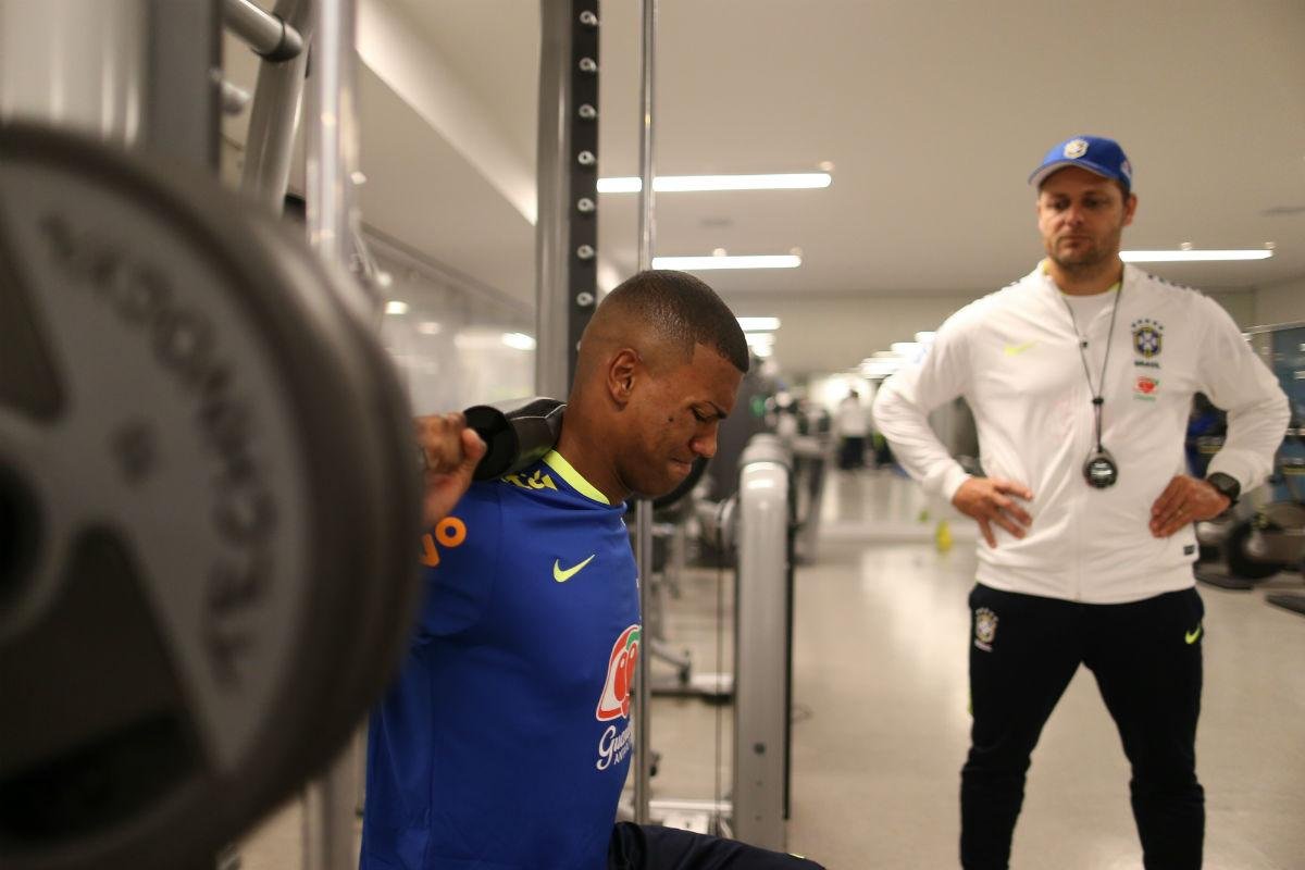 Walace ser&aacute; o n&uacute;mero 12 da sele&ccedil;&atilde;o ol&iacute;mpica