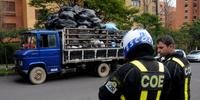 Fiscais da EPTC flagraram um caminhão cheio de produtos recicláveis