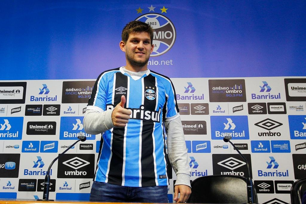 Walter Kannemann se apresentou ao Gr&ecirc;mio na tarde desta ter&ccedil;a