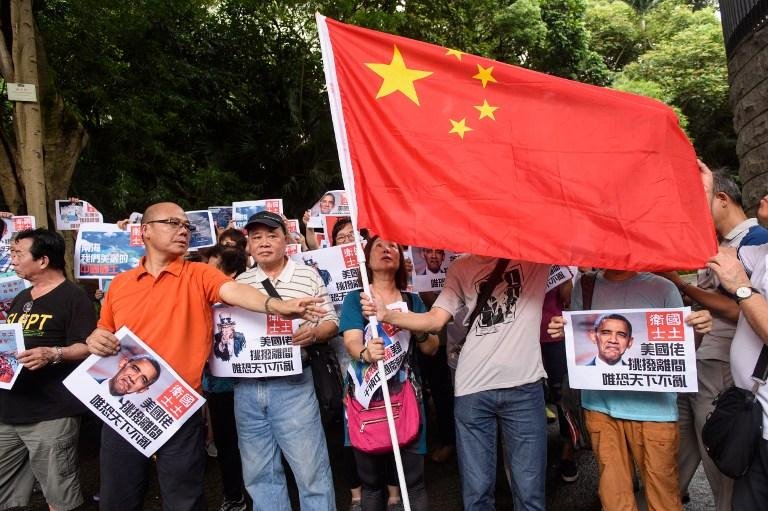 Chineses protestam contra EUA em v&aacute;rios restaurantes KFC