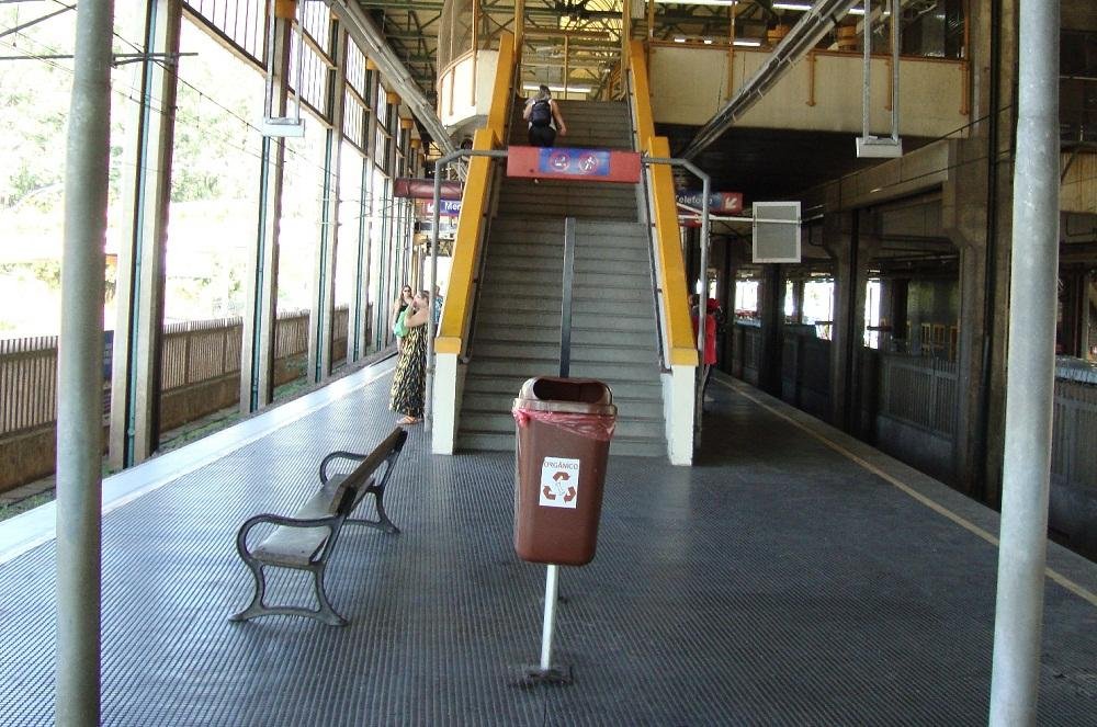 Ap&oacute;s hor&aacute;rio de pico, Metrovi&aacute;rios ir&atilde;o paralisar nesta quinta-feira