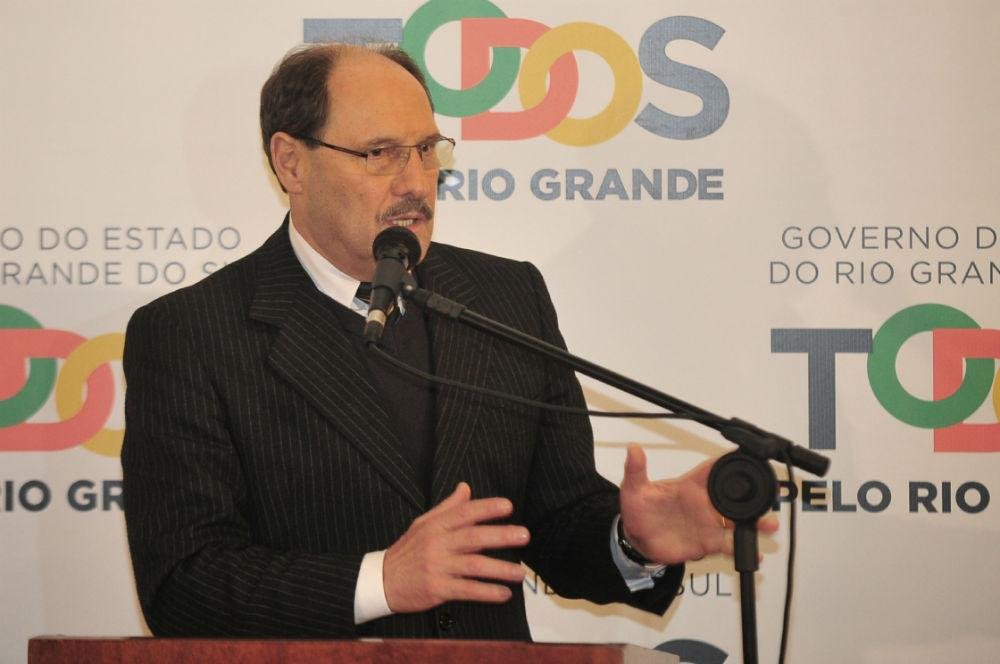 "&Eacute; o que nos cabia como gestor", defendeu Sartori em ato no Piratini nesta quinta