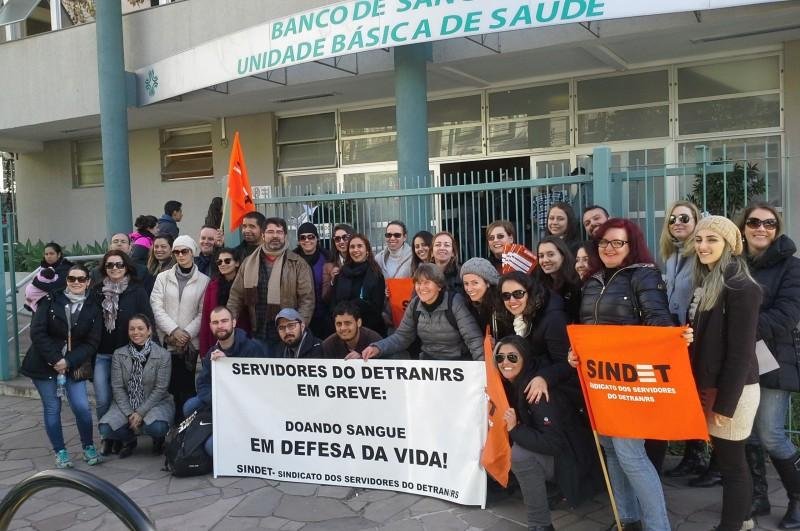 Sindet definiu em assembleia manter paralisa&ccedil;&atilde;o que j&aacute; dura 11 dias