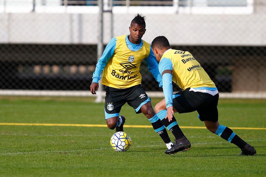 Treino confirma Negueba e Bola&ntilde;os para Gr&ecirc;mio enfrentar S&atilde;o Paulo