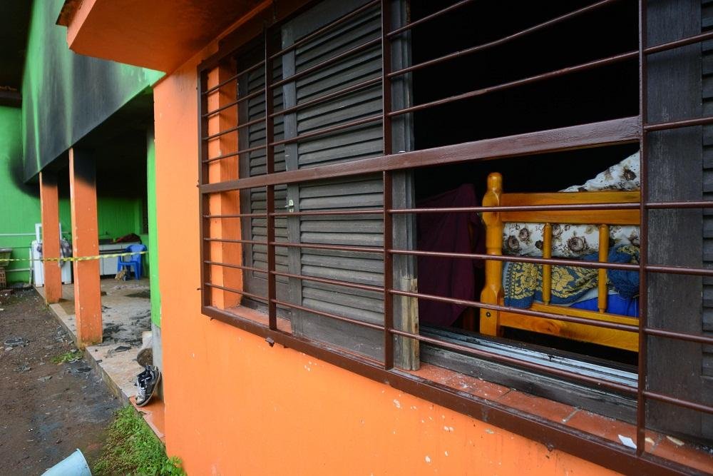 Espa&ccedil;o desobedeceu uma determina&ccedil;&atilde;o de interdi&ccedil;&atilde;o por uso irregular de cadeados e grades