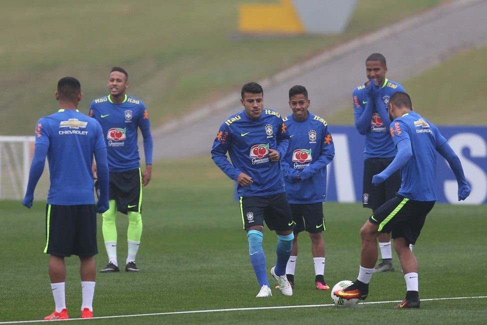 Fifa aprovou teste da nova regra para evitar desgaste excessivo das equipes