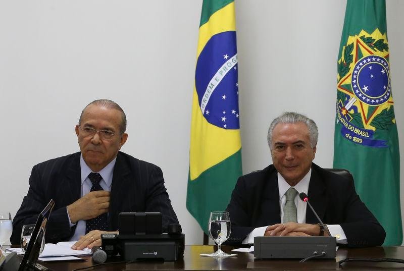 Seis maiores entidades fazem acordo para lutarem juntas contra flexibiliza&ccedil;&atilde;o das leis trabalhistas