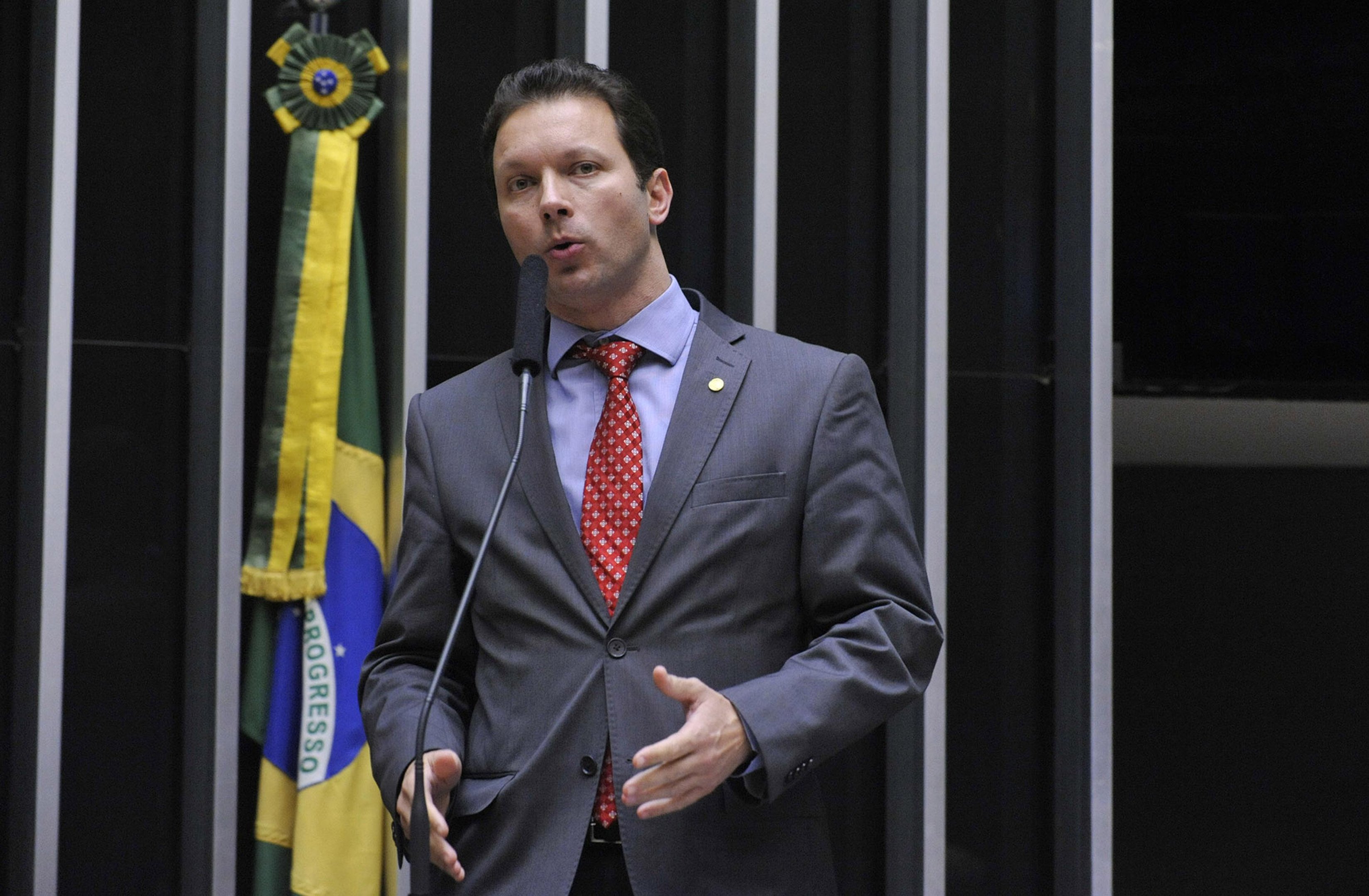 Marchezan &eacute; cortejado por tr&ecirc;s siglas