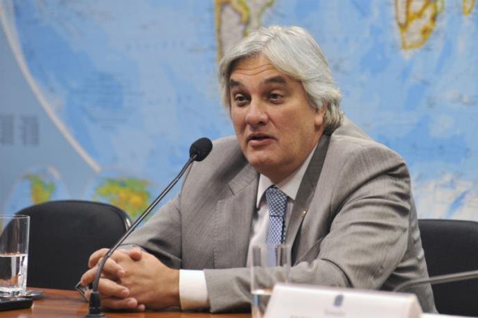 MPF informa ao STF que Delc&iacute;dio do Amaral violou medidas cautelares