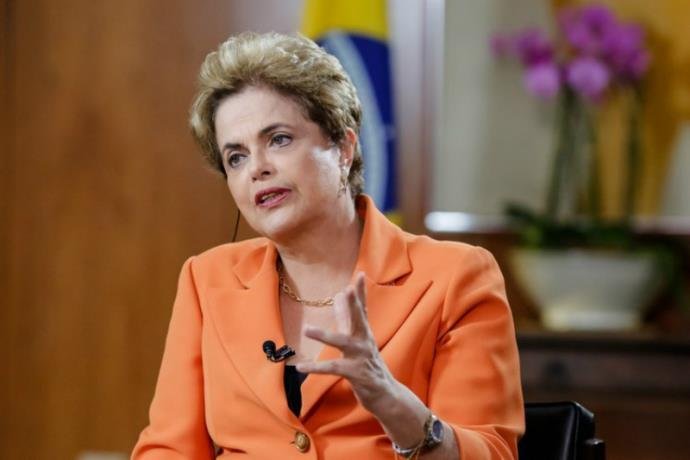 Atos contra e a favor de Dilma ir&atilde;o ocorrer domingo em Porto Alegre