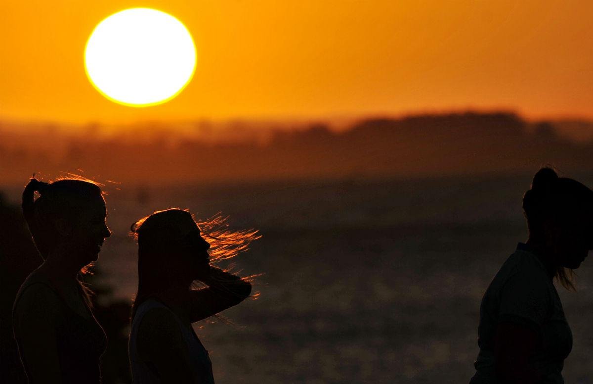 M&aacute;xima em Porto Alegre se aproxima dos 30&deg;C neste domingo