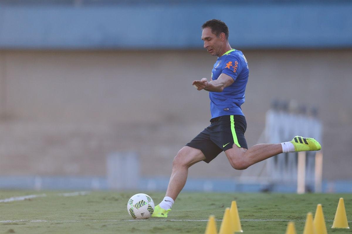 Goleiro n&atilde;o dever&aacute; mais atuar nesta temporada