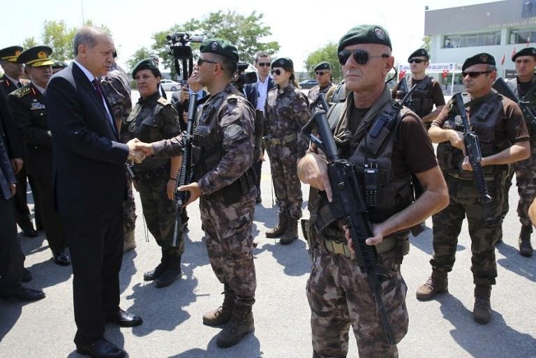 Erdogan mandar&aacute; diretamente nos militares a partir deste domingo