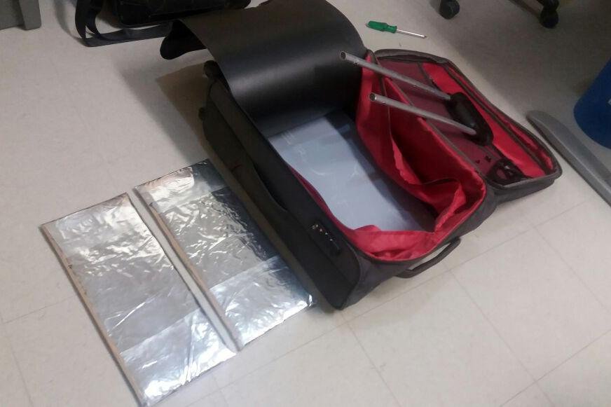 Mulher tentava embarcar com entorpecentes de Porto Alegre a Lisboa
