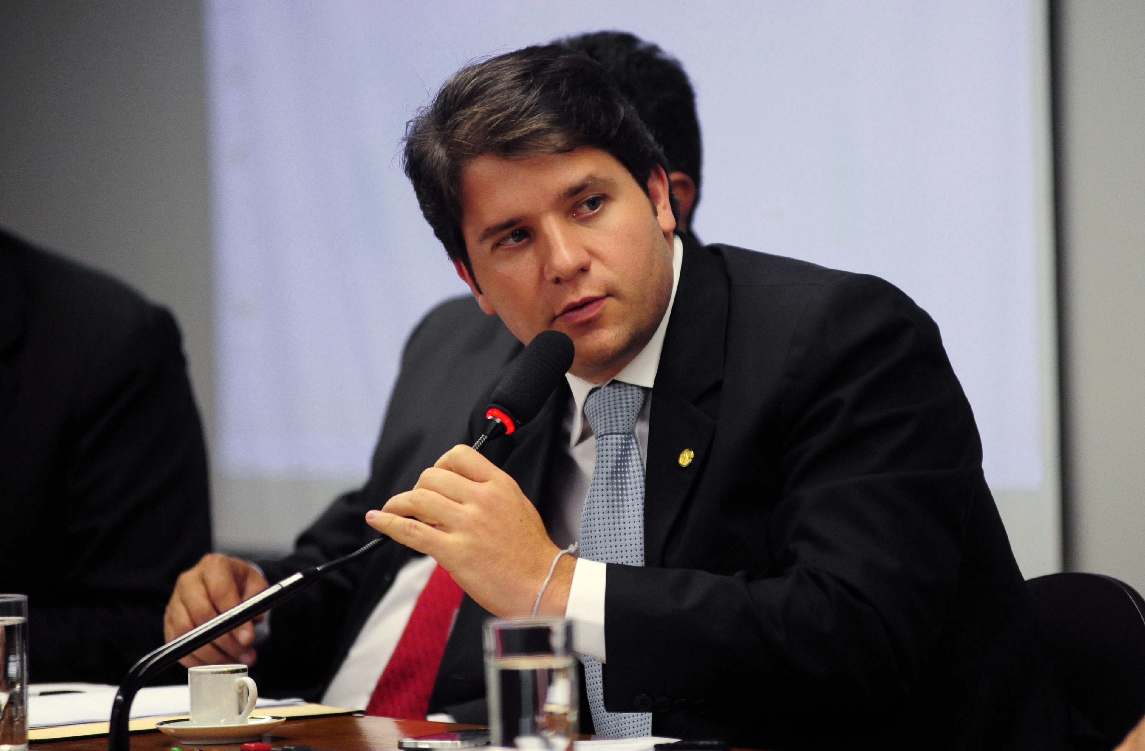Ministro Zavascki revelou que as investiga&ccedil;&otilde;es mostraram que o ex-parlamentar recebeu pagamentos do doleiro