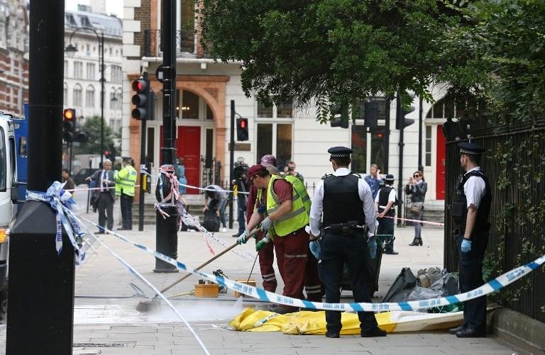 Homem detido em Londres por ataque com faca &eacute; suspeito de assassinato 