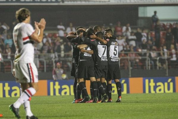 Com resultado de 2 a 1, mineiros chegam a 32 pontos, na quinta coloca&ccedil;&atilde;o