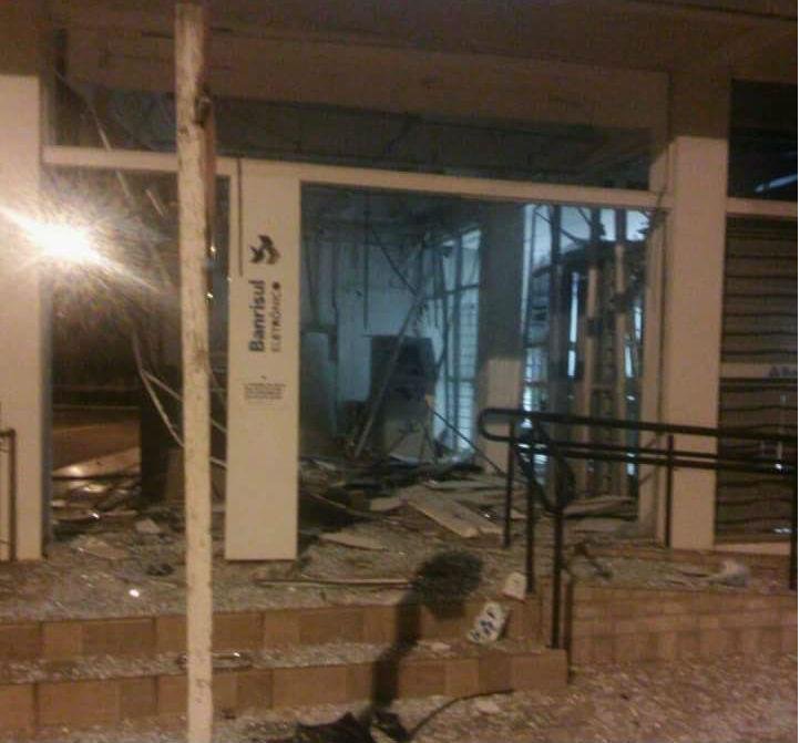 Banrisul de Fazenda Vila Nova foi atacado durante a madrugada de hoje