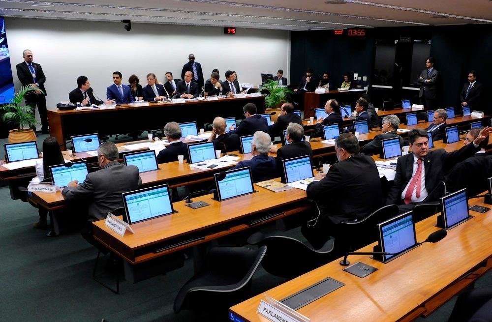 Temer define nomes de vice-l&iacute;deres do governo na C&acirc;mara 