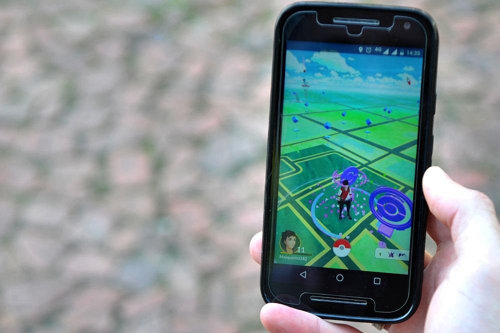 Seguran&ccedil;a p&uacute;blica alerta para perigos de jogar Pok&eacute;mon Go nas ruas de Porto Alegre
