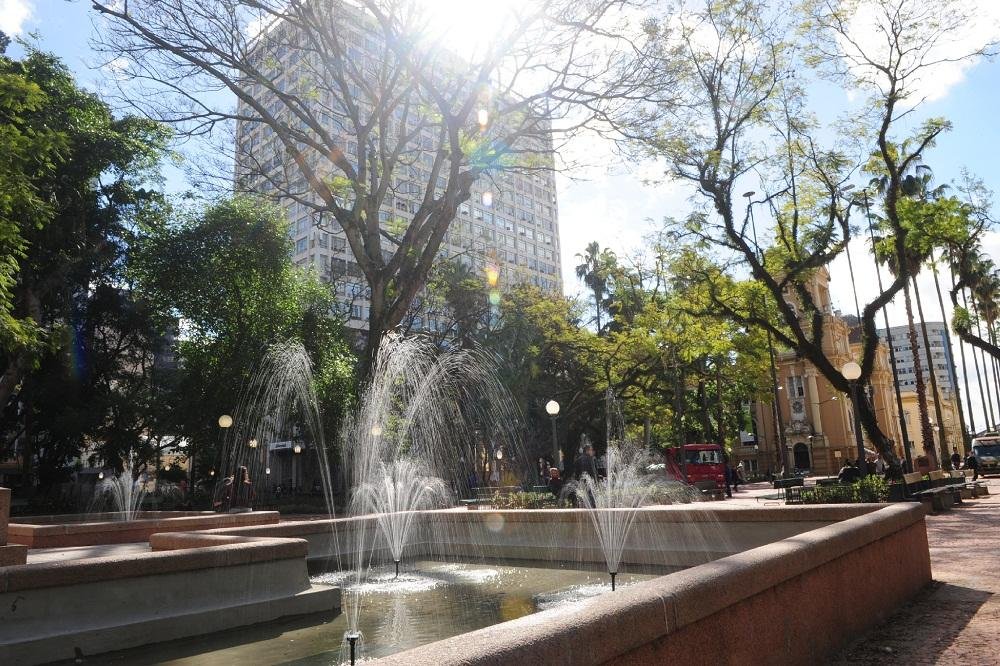 Iniciativa cultural quer restaurar seguran&ccedil;a na Pra&ccedil;a da Alf&acirc;ndega