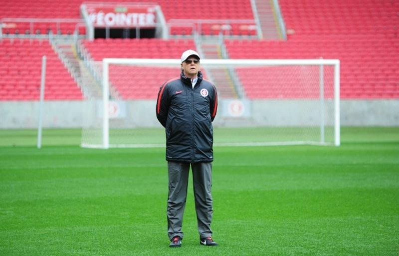 T&eacute;cnico de Falc&atilde;o dever&aacute; comandar treino observado por conselheiros