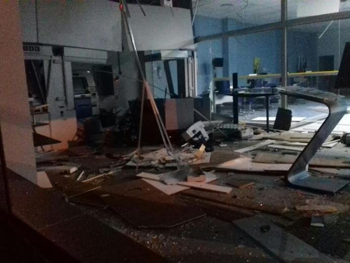 Duas ag&ecirc;ncias banc&aacute;rias s&atilde;o arrombadas com explosivos em General C&acirc;mara