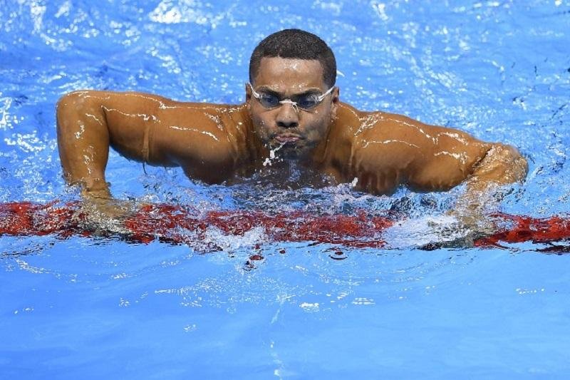 Felipe Fran&ccedil;a e Jo&atilde;o Gomes avan&ccedil;am &agrave;s semifinais dos 100 m peito