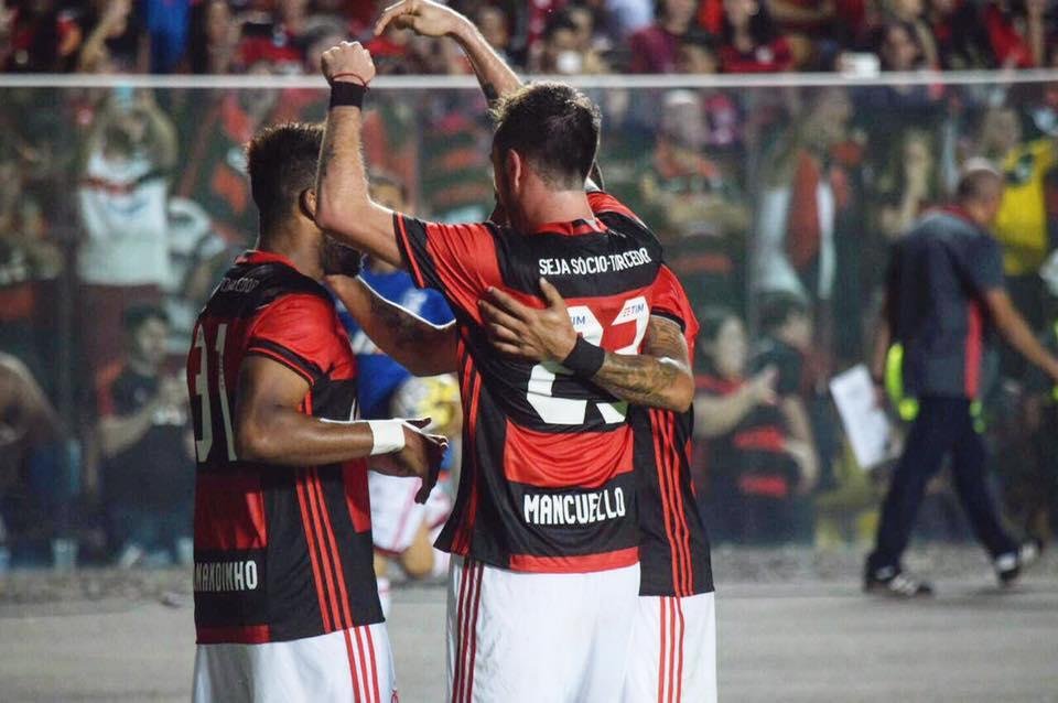 Flamengo dorme na lideran&ccedil;a do Brasileir&atilde;o neste s&aacute;bado