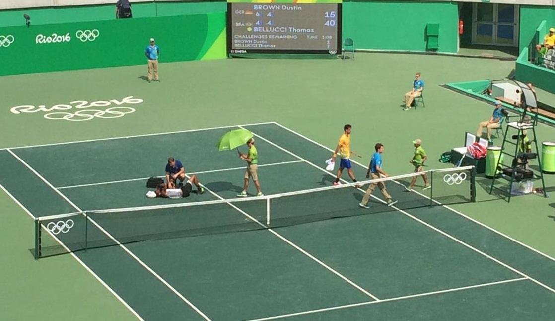 Dustin Brown se machucou e abandonou a partida