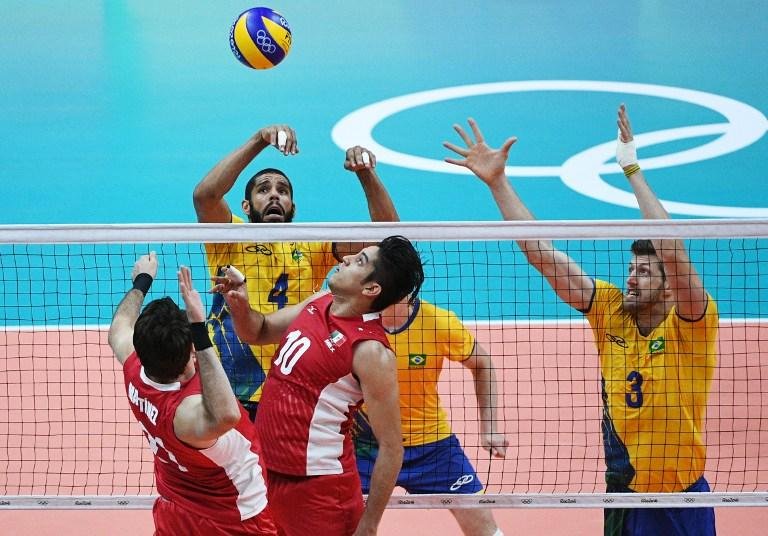 Brasil toma susto, mas vence o M&eacute;xico na estreia do v&ocirc;lei masculino na Rio 2016