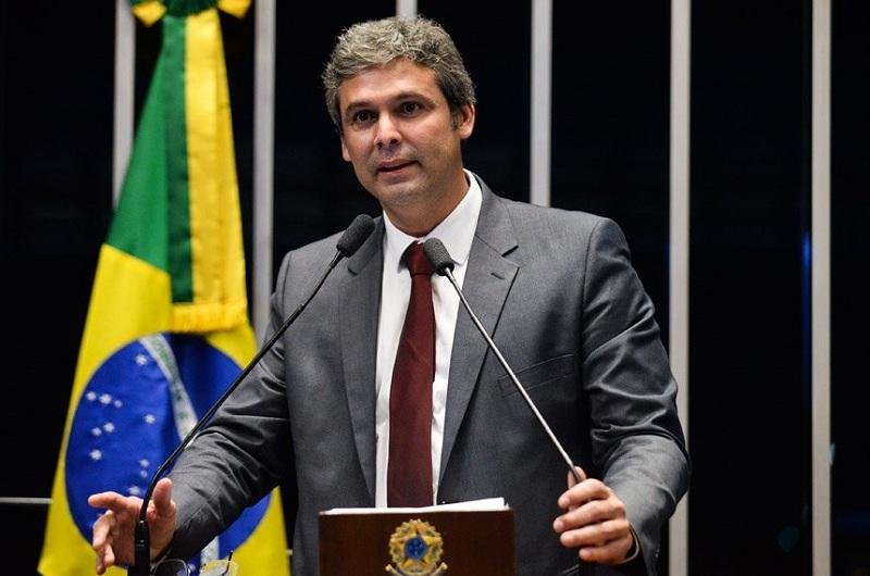 Argumento do petista &eacute; que, se Temer for efetivado na presid&ecirc;ncia, ele n&atilde;o poder&aacute; ser investigado pela Lava Jato