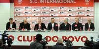 Inter oficializa Roth e retorno de Fernando Carvalho	