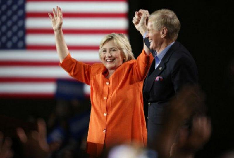 Hillary pedir&aacute; ao Congresso mais verbas na luta contra v&iacute;rus da zika