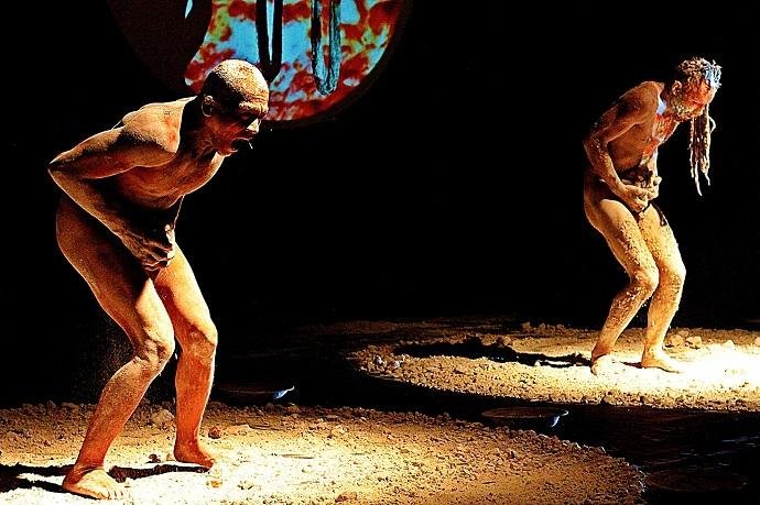 Montagem aborda quest&otilde;es existenciais