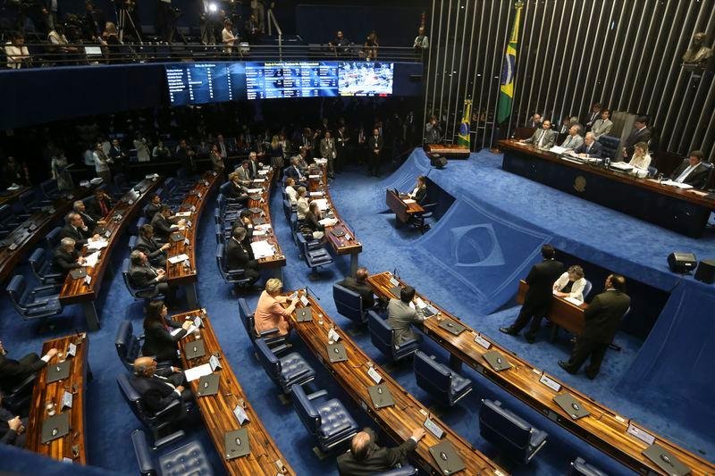 Mais oito senadores retiraram o nome da lista de inscritos para falar na sess&atilde;o de pron&uacute;ncia do impeachment da presidente Dilma Rousseff