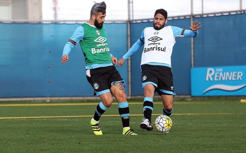 Gr&ecirc;mio deve repetir esquema para enfrentar o Corinthians
