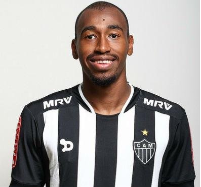 Inter deve usar d&iacute;vida de J&ocirc; para contratar volante do Atl&eacute;tico-MG 