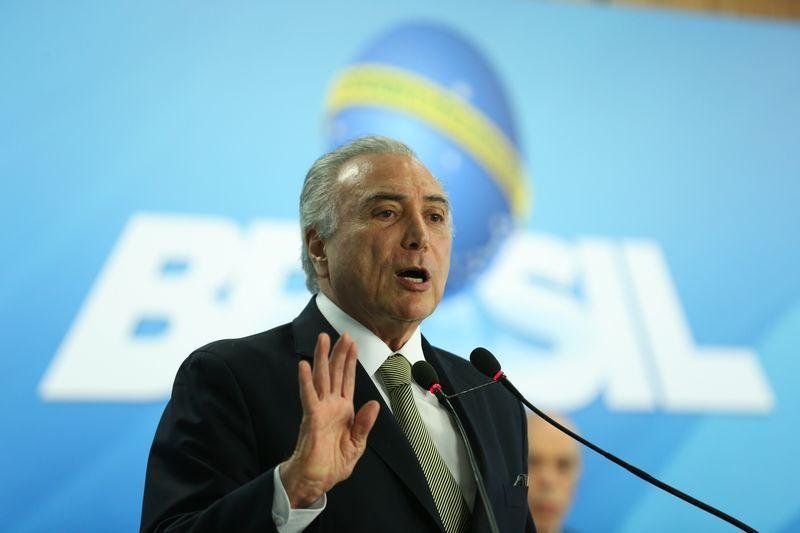 Morte de soldado foi lament&aacute;vel acidente, diz Temer