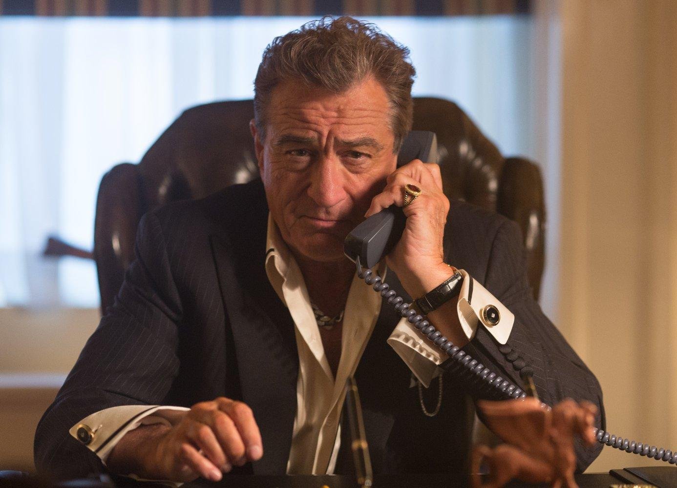 De Niro em "Heist" (2015)