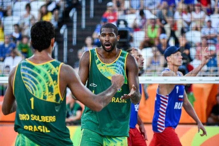 Dupla brasileira perdeu para russos em jogo equilibrado 