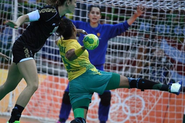 Brasil venceu Montenegro no encerramento da primeira fase do handebol feminino